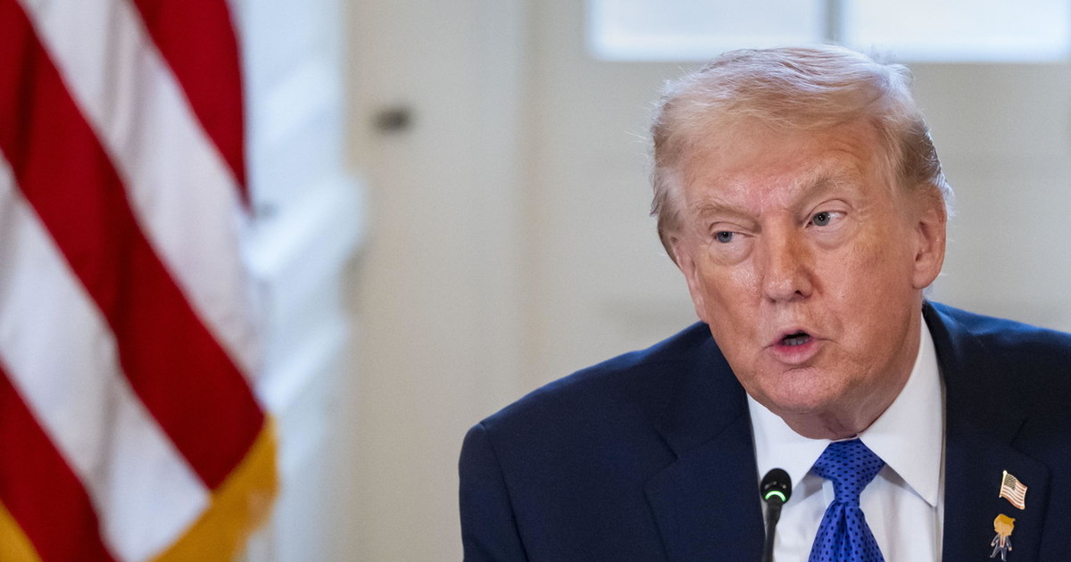 Iran: Trump condivide post a difesa manifestanti Iran: Trump condivide post a difesa manifestanti