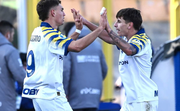 Colpo esterno del Parma al Via del Mare, Lecce battuto per 2-1