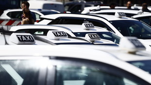 Sciopero contro il governo. La mobilitazione flop dei taxi: spaccatura tra sigle