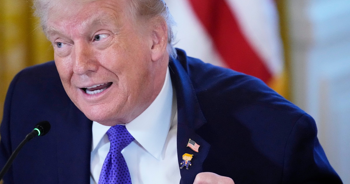 Trump isola il regime: “Dazi del 25% per chiunque ha rapporti commerciali con l'Iran”