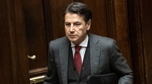 Mozione Iran, bufera per l'astensione M5s. "Sempre dalla parte sbagliata"