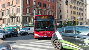 Biglietti Atac, rispunta il rincaro: a due euro da luglio 2026