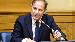 Siri: Cafiero de Raho protagonista del mio spionaggio? Sarebbe gravissimo