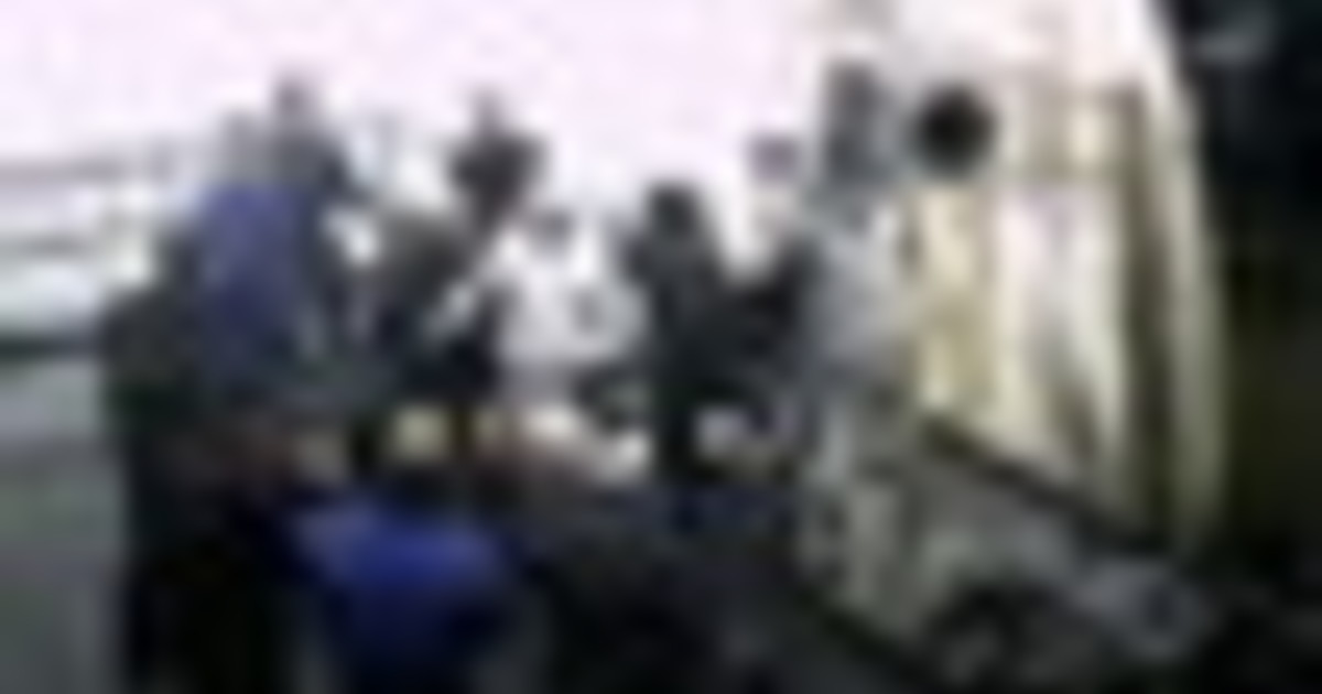 Astronauti escono dalla capsula dopo prima evacuazione medica da Iss