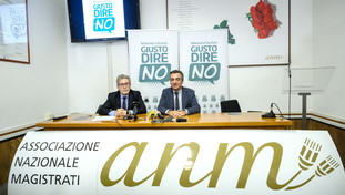 Il fronte del No al referendum traballa: nei sondaggi cresce il Sì