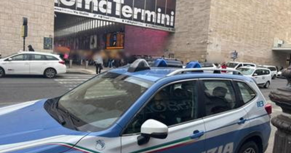 rapine a termini la polizia arresta banda di tunisini dal coltello facile da Iltempo.it rapine a termini la polizia arresta banda di tunisini dal coltello facile