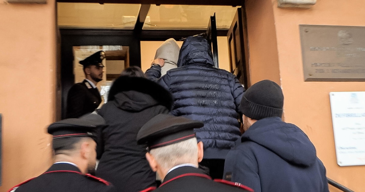 Proseguono le indagini dei carabinieri nella ditta Carlomagno. Nuovi sopralluoghi in corso