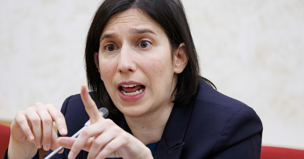 Schlein sempre peggio, pure contro la polizia. E fa campagna per il referendum