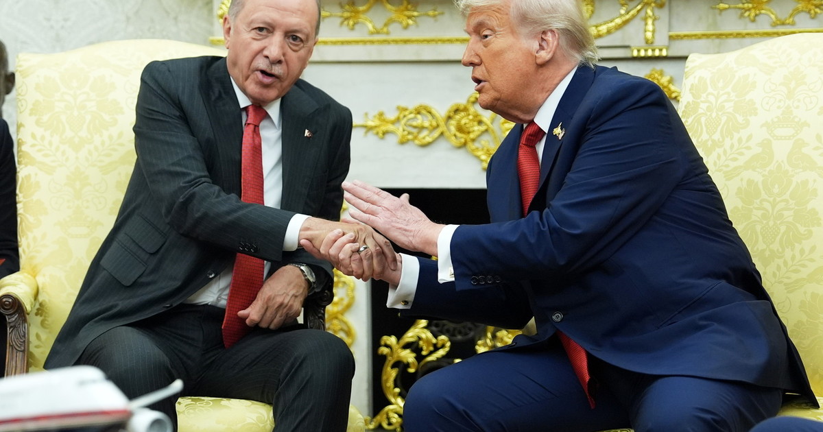 Erdogan tenta il colpo diplomatico: summit a tre con Usa e Iran per evitare la guerra