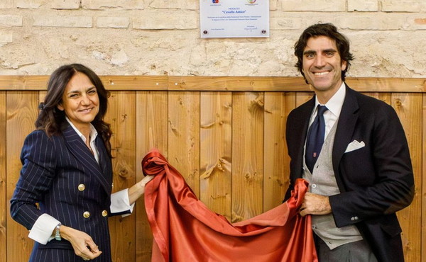 Il Roma Polo Club riapre il maneggio coperto, diventa un centro per l'ippoterapia