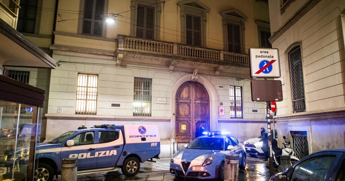 Banchiere ucraino precipita e muore, giallo nel cuore di Milano: Ipotesi omicidio