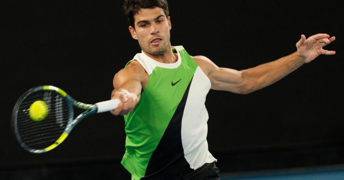 Alcaraz vince gli Australian Open, battuto Djokovic in finale Alcaraz vince gli Australian Open, battuto Djokovic in finale