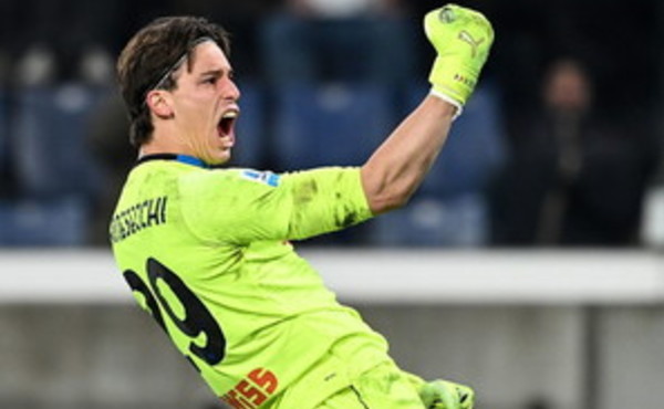 L'Atalanta resiste in dieci per oltre 80 minuti, 0-0 a Como