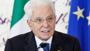 “Dobbiamo riconsegnare loro una vita piena”. Il gesto silenzioso di Mattarella per i feriti di Crans-Montana