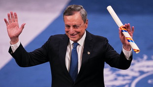 Draghi fa il funerale all'Ue: “L'ordine globale è morto, servono gli Stati Uniti d'Europa”