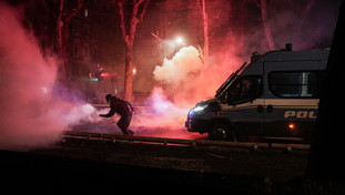 Ingiustizia è fatta. Nessun tentato omicidio ai danni dell'aggressore del poliziotto