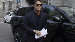 Corona resta senza social: cancellati tutti gli account. L'iniziativa di Mediaset