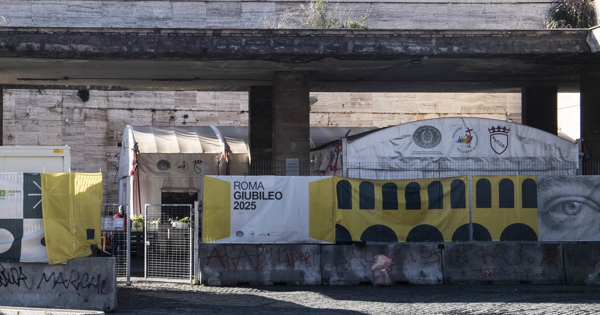 San Lorenzo contro il dormitorio del Comune: "Ha portato solo violenza"