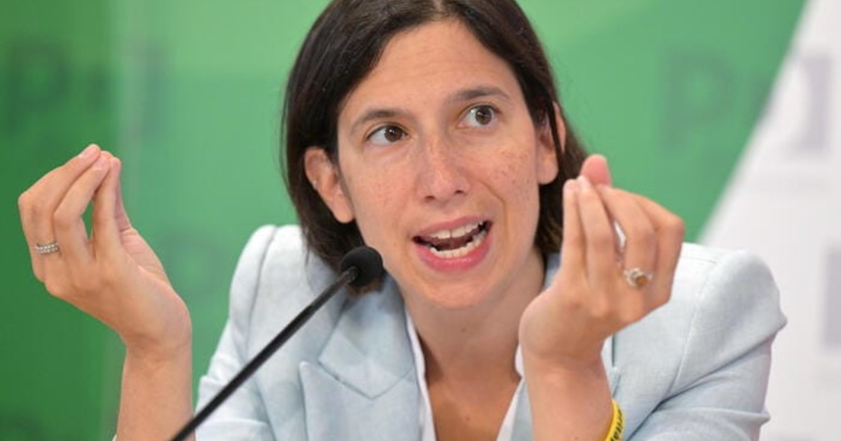 Fascista chi vota Sì: Elly segna l'autogol.  Mezzo Pd in rivolta