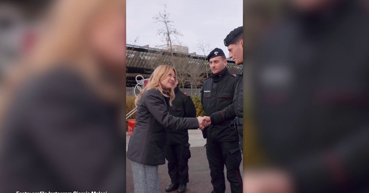 Milano-Cortina, Meloni saluta militari e forze dell'ordine