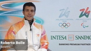 La torcia rappresenta i valori. Roberto Bolle tedoforo alle Olimpiadi: la video-intervista