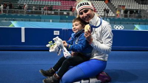 Olimpiadi, atlete e mamme: dalla pronipote della Lollo all'afroamericana Curtis