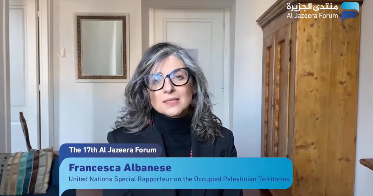 Albanese, bufera sulle dichiarazioni al forum di Al Jazeera assieme a Iran e Hamas. Cosa ha detto