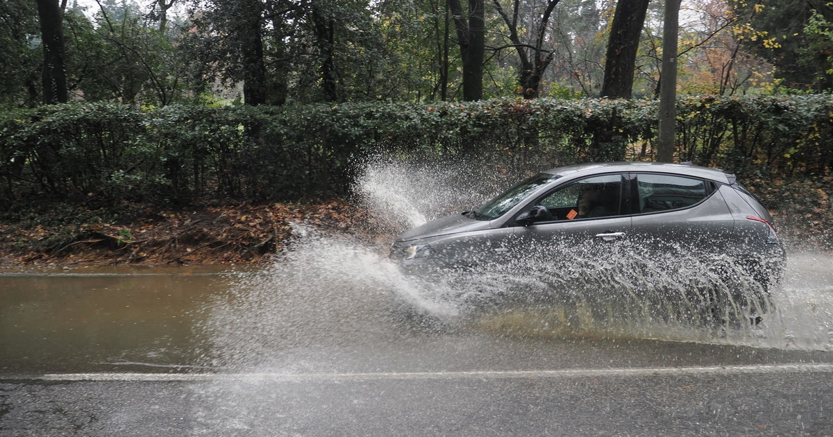 Nuova perturbazione e aria più fredda: dove piove e dove nevica a San Valentino