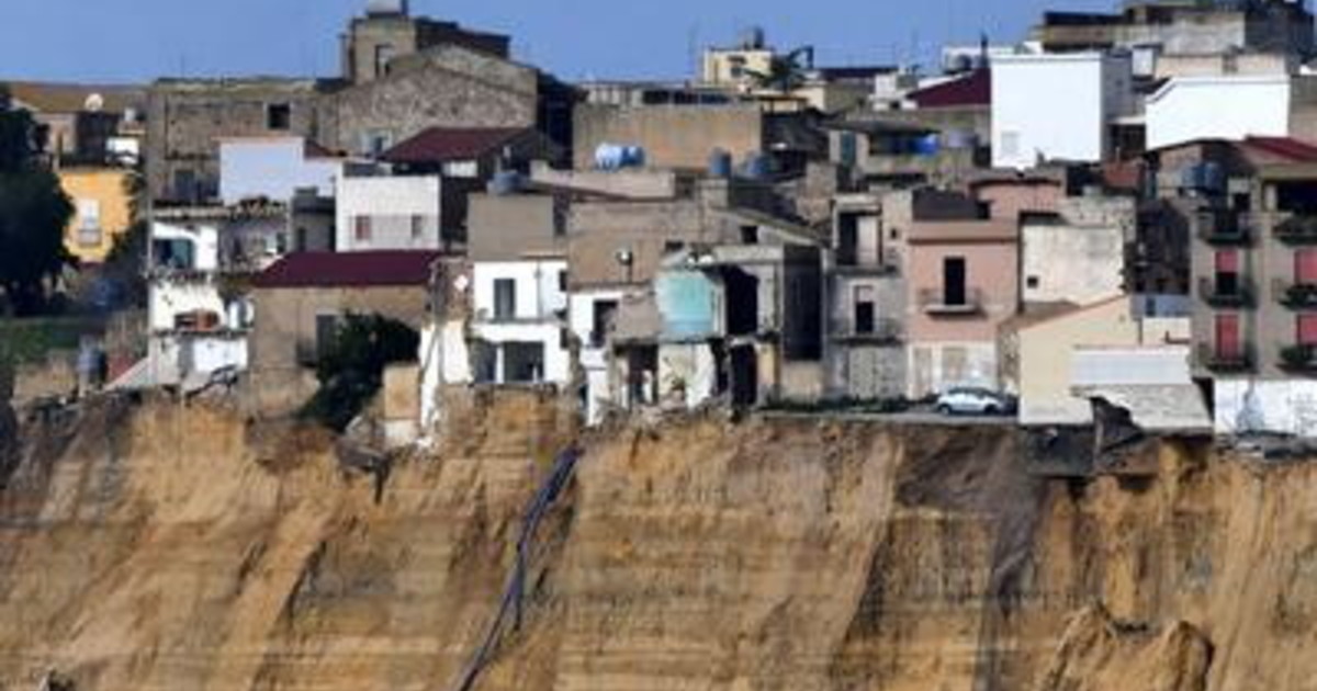 Niscemi, ai 1.540 sfollati contributo per ricomprare casa e per l'affitto