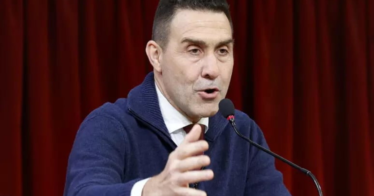 Vannacci vuole restare nel centrodestra e vota la fiducia al governo.  Gelo dalla maggioranza