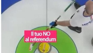 Bufera sul meme del Pd con gli azzurri del curling. L'incredibile figuraccia e la ribellione