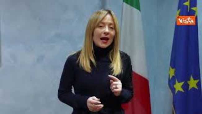 Ddl Immigrazione, Meloni: "Chi viene a vivere in Italia deve rispettare regole sennò sarà espulso"