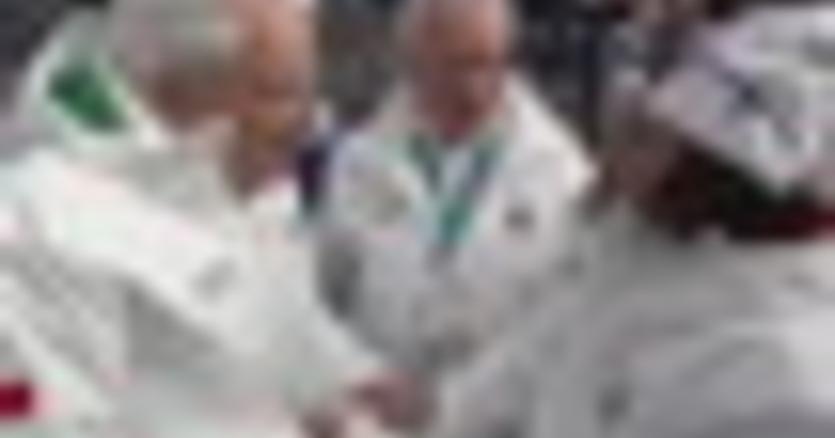 Olimpiadi, l'abbraccio fra Mattarella e Brignone: "Bravissima, ci contavo"