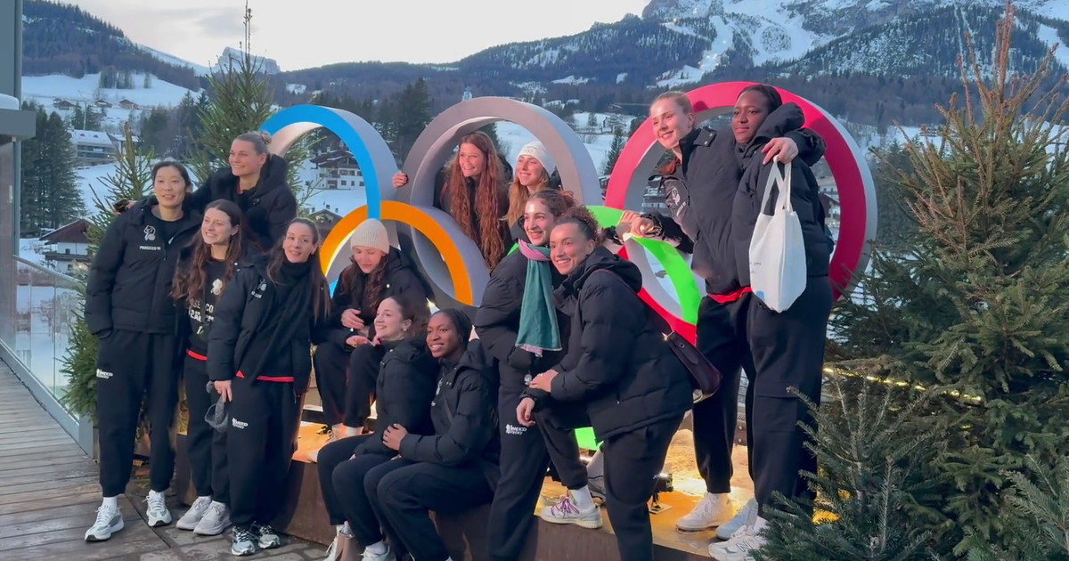 Volley, le ragazze di Conegliano in visita a Casa Italia a Cortina