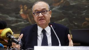 Referendum Giustizia, 51 magistrati contro Gratteri. Valditara: Una svolta