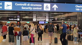 Sciopero degli aerei, i sindacati non arretrano. Salvini: “Sarà precettazione