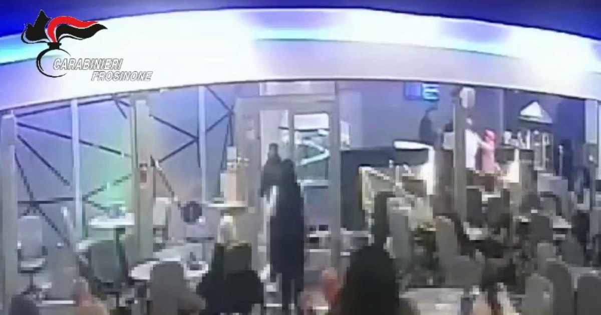 Chiedono il pizzo a un imprenditore e lo rapiscono, 3 arresti nel Frusinate