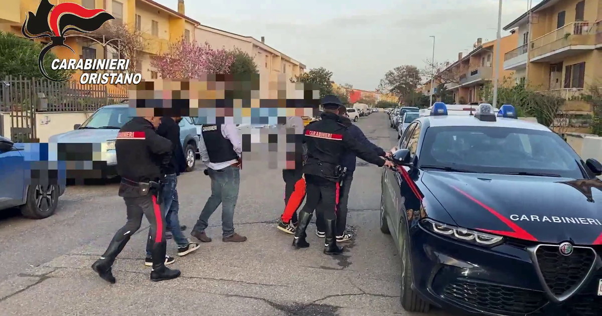 Arrestati a Oristano finti carabinieri per due estorsioni ai danni di anziane
