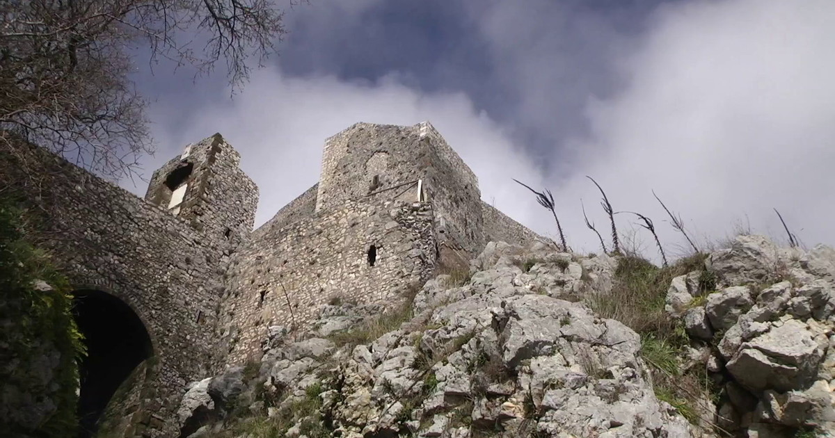 Castel San Pietro Romano accelera sulla digitalizzazione con Open Fiber