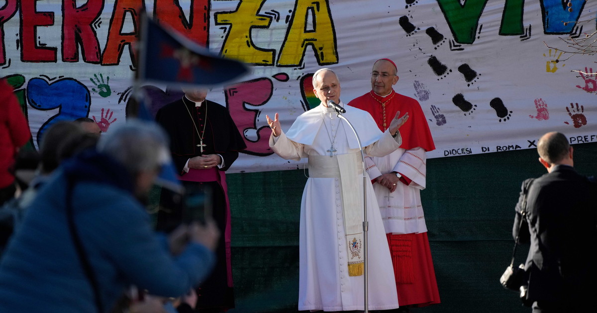Leone inizia da Ostia le visite alle parrocchie romane: Non rassegnatevi alla cultura del sopruso