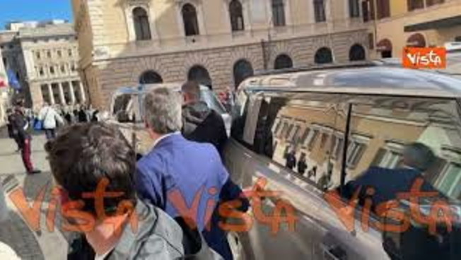 il ministro tajani arriva alla camera per l informativa sul board of peace da Iltempo.it il ministro tajani arriva alla camera per l informativa sul board of peace