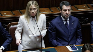 Meloni tuona con i giudici: &ldquo;Sea Watch? Senza parole&rdquo;. Furia Salvini: incredibile