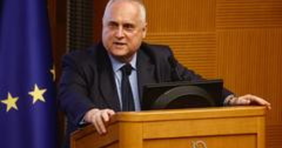 Lazio, Lotito è sempre più solo Lazio, Lotito è sempre più solo
