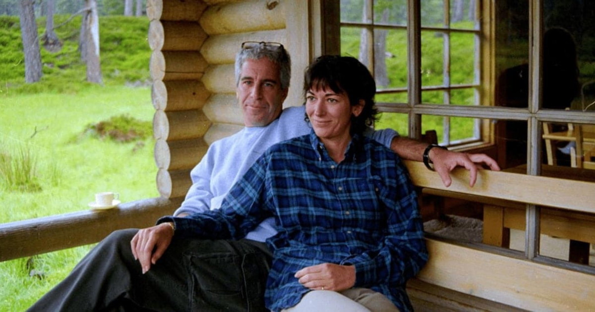 Francia, Jeffrey Epstein voleva comprare il castello del Codice da Vinci