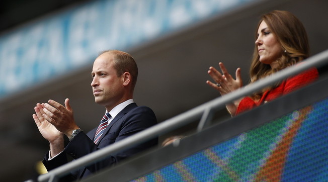 Una ley especial para borrar a Andrea. Y Kate convence a William: Implacable