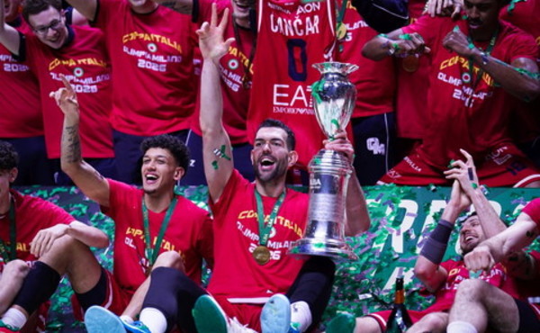 La EA7 Milano vince la Coppa Italia di basket, Tortona ko in finale