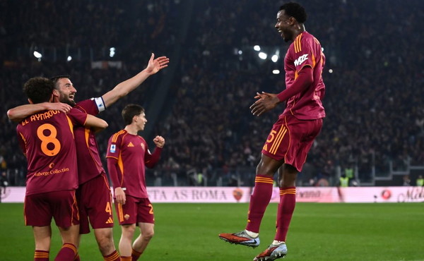 La Roma travolge la Cremonese 3-0 e aggancia il Napoli al 3° posto