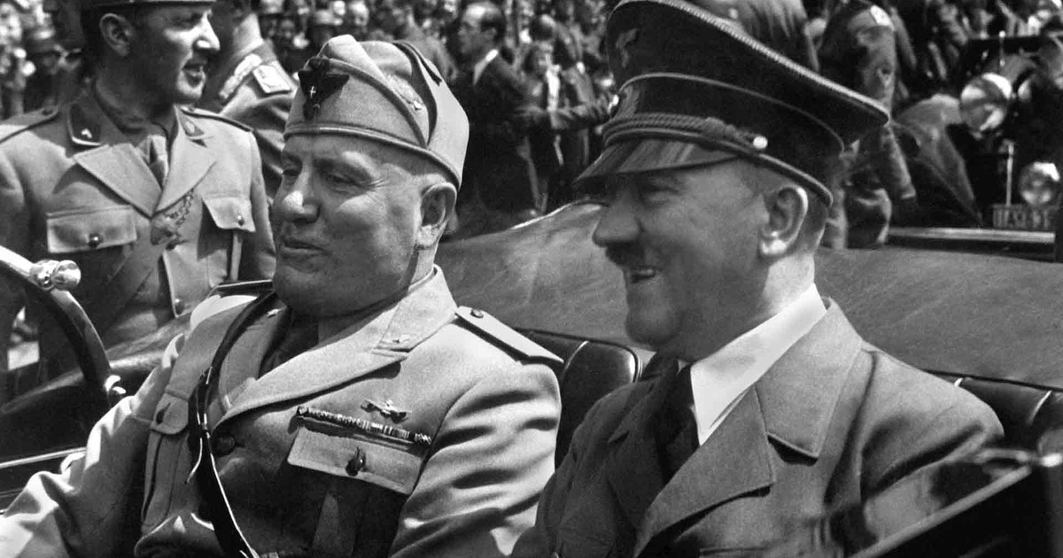 Mussolini, recuperate dai carabinieri le lettere dell'incontro con Hitler