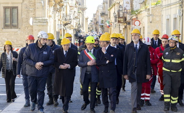 Mattarella in visita a Niscemi, “Ci siamo e stiamo lavorando”