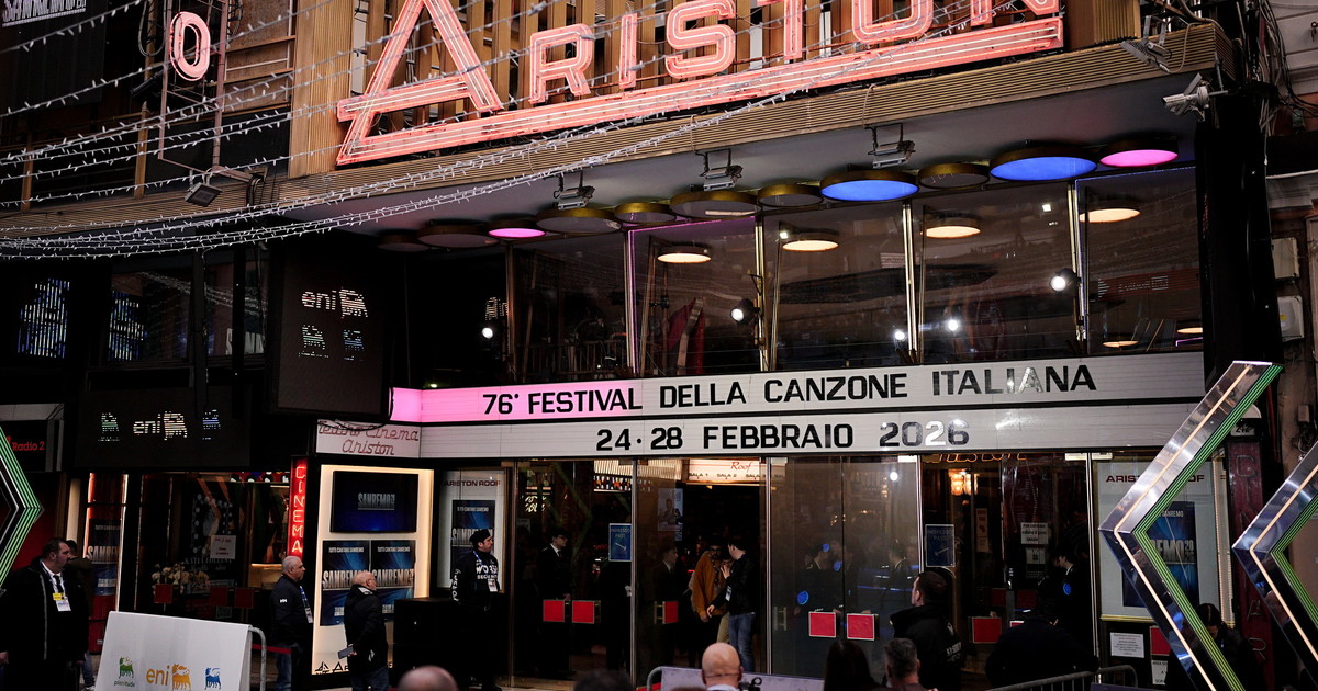 Ditonellapiaga show nelle prove del Festival. Ovazione pure per Sal Da Vinci Ditonellapiaga show nelle prove del Festival. Ovazione pure per Sal Da Vinci